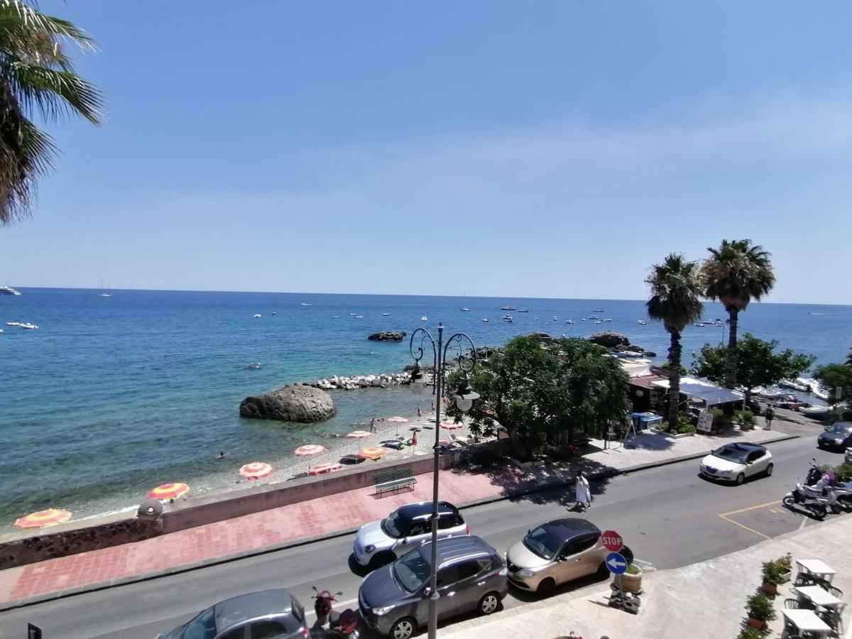 Lucia & Giovanni Giardini Naxos Exteriér fotografie